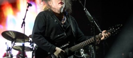 Robert Smith The Cure 2013